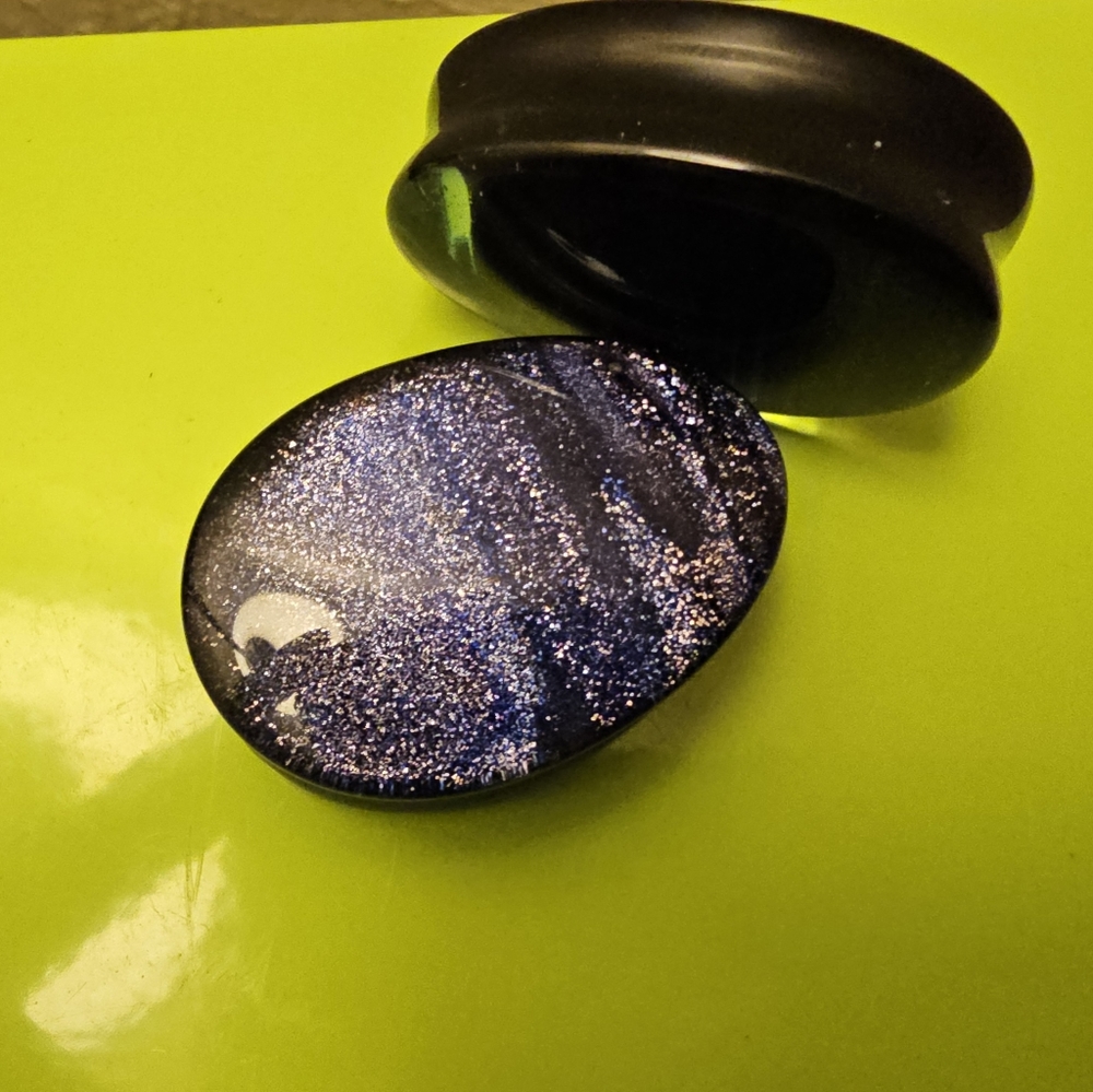 1"/25mm Blue Stone Glitter Plugs. Sold as Pair. - Picture 3 of 4